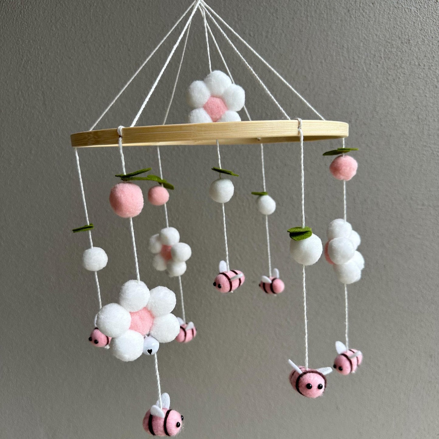 Bumblebees and flowers baby mobile, bee nursery decor theme, crib hanging decoration, bumble bee decor, busy bee baby gift,baby shower gift