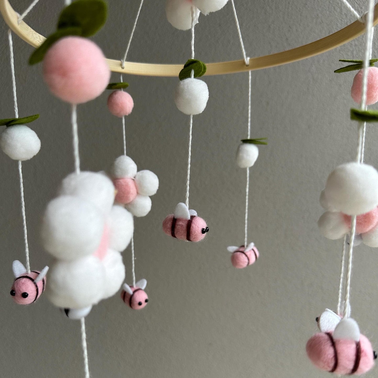Bumblebees and flowers baby mobile, bee nursery decor theme, crib hanging decoration, bumble bee decor, busy bee baby gift,baby shower gift