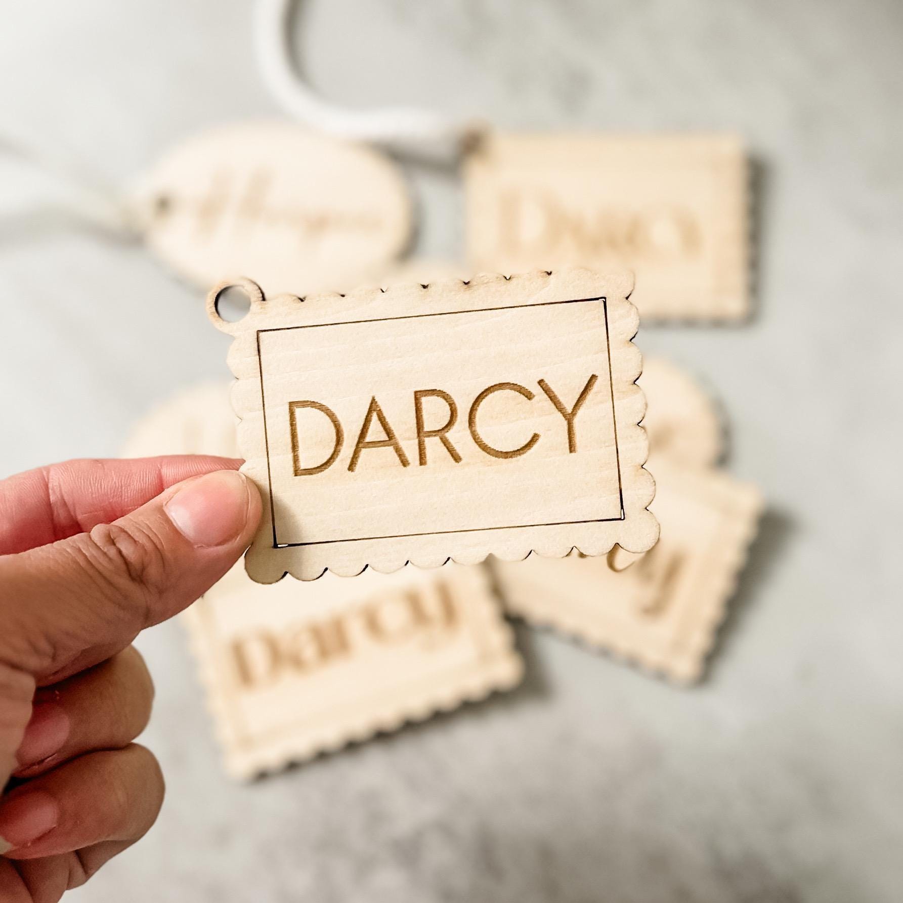 Personalised Reusable Wooden Gift Tag | Custom Christmas Timber Stocking Name Label | Modern Sustainable Xmas Tag | Bag Keyring | Scalloped