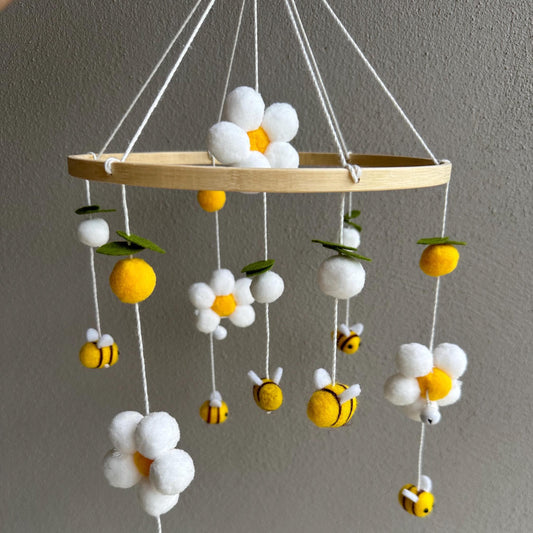 Bumblebees and flowers baby mobile, bee nursery decor theme, crib hanging decoration, bumble bee decor, busy bee baby gift,baby shower gift