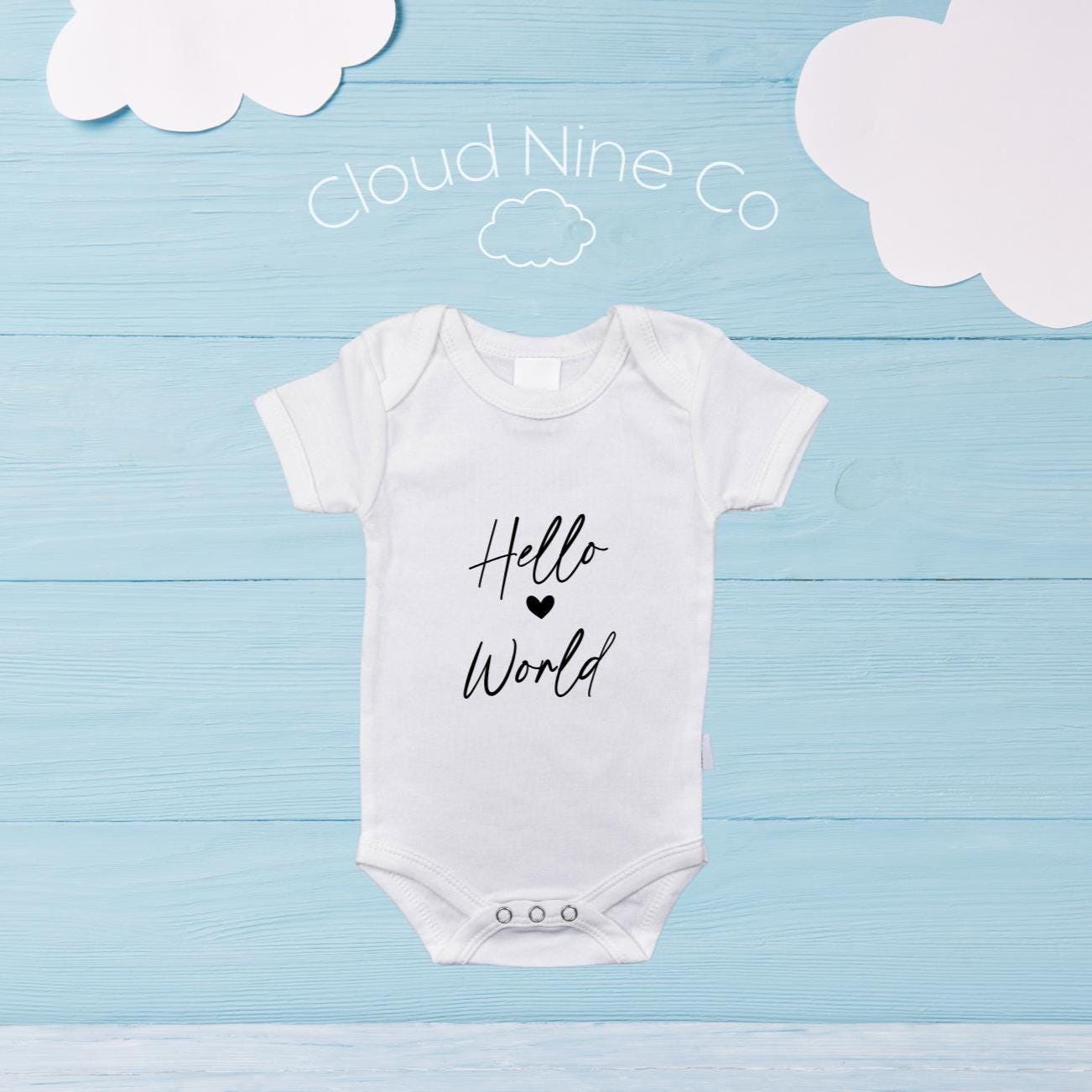 Hello World Newborn Announcement Bodysuit | Gender-Neutral Coming Home Outfit | Baby Shower Gift | Personalised Baby Reveal Hospital Romper
