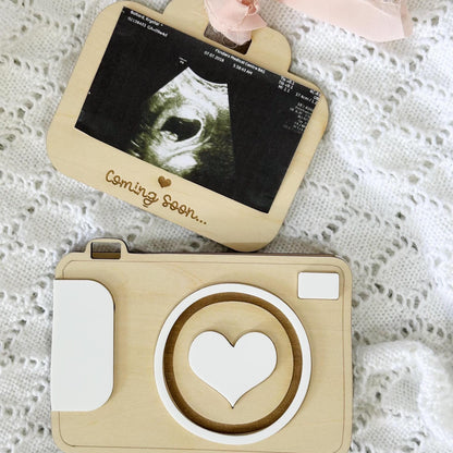 Pregnancy Announcement Keepsake, Ultrasound Photo Holder, Baby Announcement Gift, Baby Coming Soon, Grandparent Gift, Sonogram Camera Prop