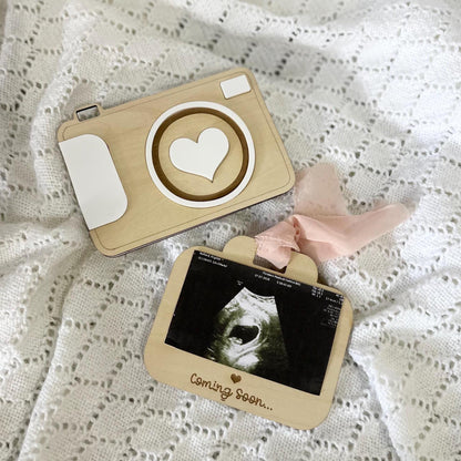 Pregnancy Announcement Keepsake, Ultrasound Photo Holder, Baby Announcement Gift, Baby Coming Soon, Grandparent Gift, Sonogram Camera Prop