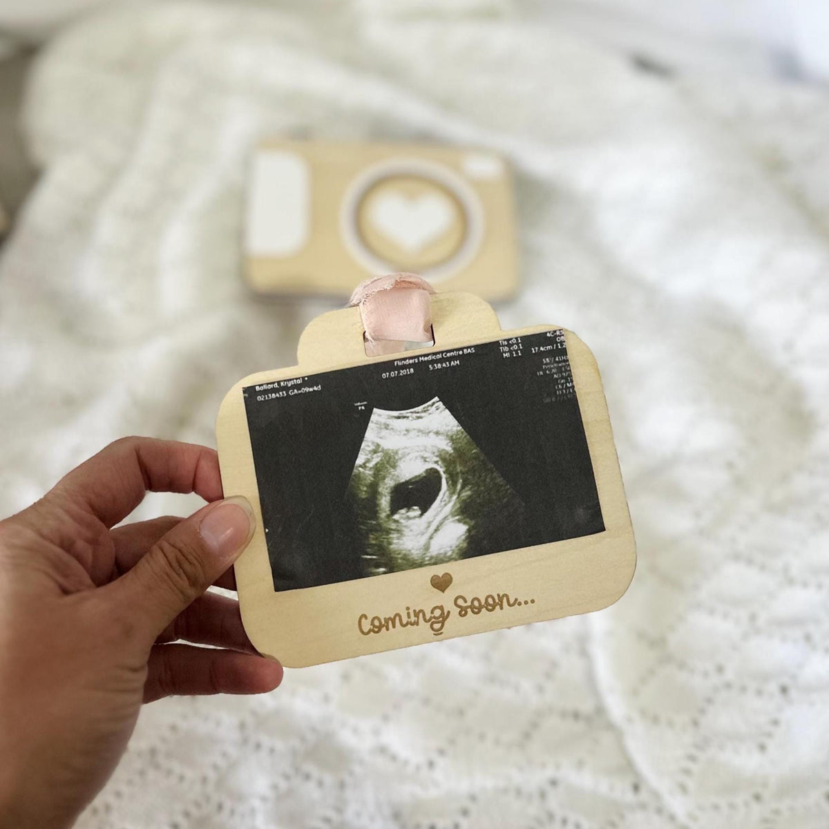 Pregnancy Announcement Keepsake, Ultrasound Photo Holder, Baby Announcement Gift, Baby Coming Soon, Grandparent Gift, Sonogram Camera Prop