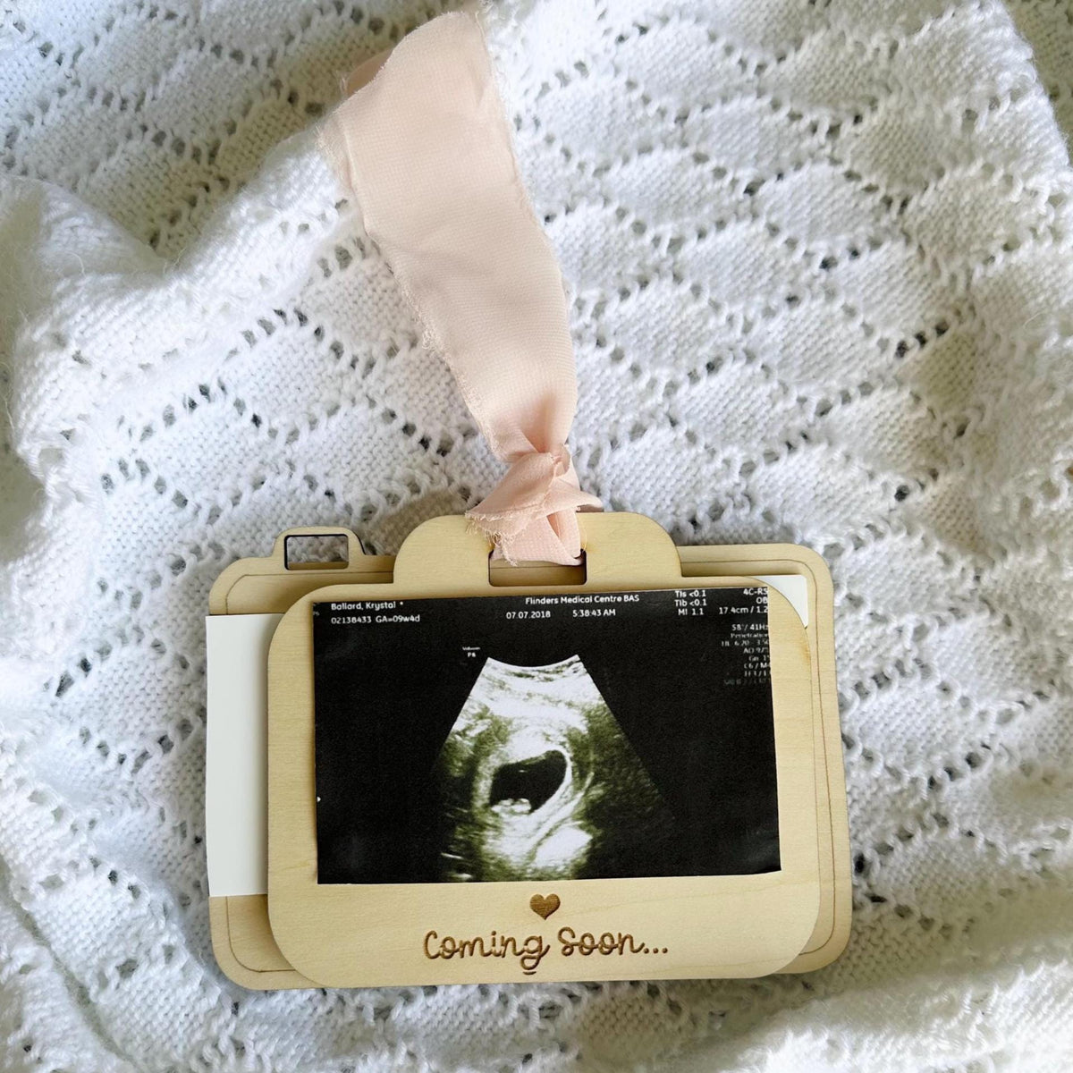 Pregnancy Announcement Keepsake, Ultrasound Photo Holder, Baby Announcement Gift, Baby Coming Soon, Grandparent Gift, Sonogram Camera Prop