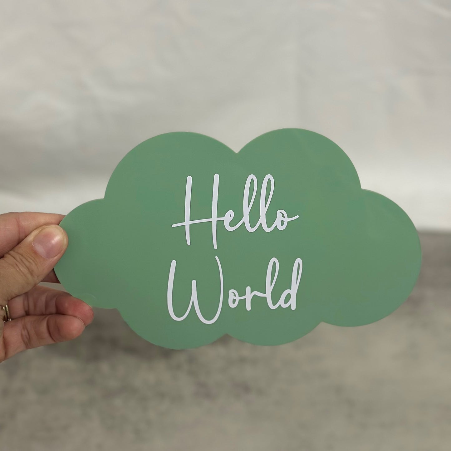 'Hello World' Cloud-Shaped Plaque