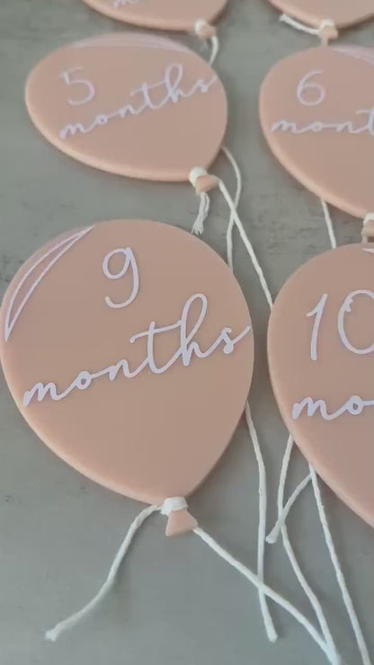 Balloon Monthly Milestone Discs Set | Balloon-Shaped Baby Photo Props | My First Year Set of 13 Acrylic Balloon Plaques