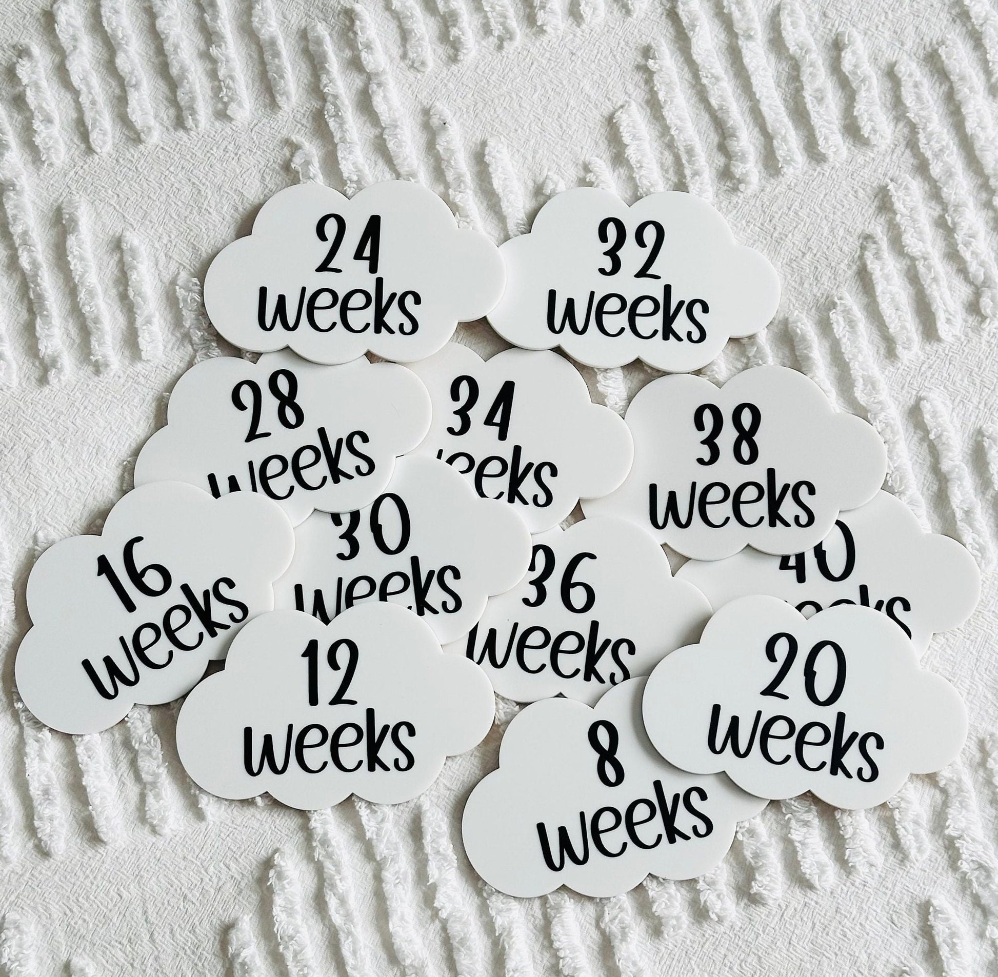 Cloud-shaped pregnancy milestone discs, monthly pregnancy milestone set, pregnancy photo props, baby shower gift, pregnancy keepsake gift